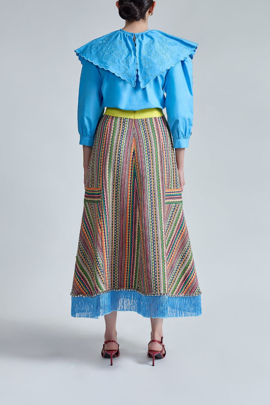 BLUSA BORDADA AZUL